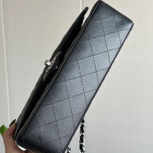 🎁🎁Chanel Classic Flap CF Shoulder Crossbody Bag - Picture 5 of 6